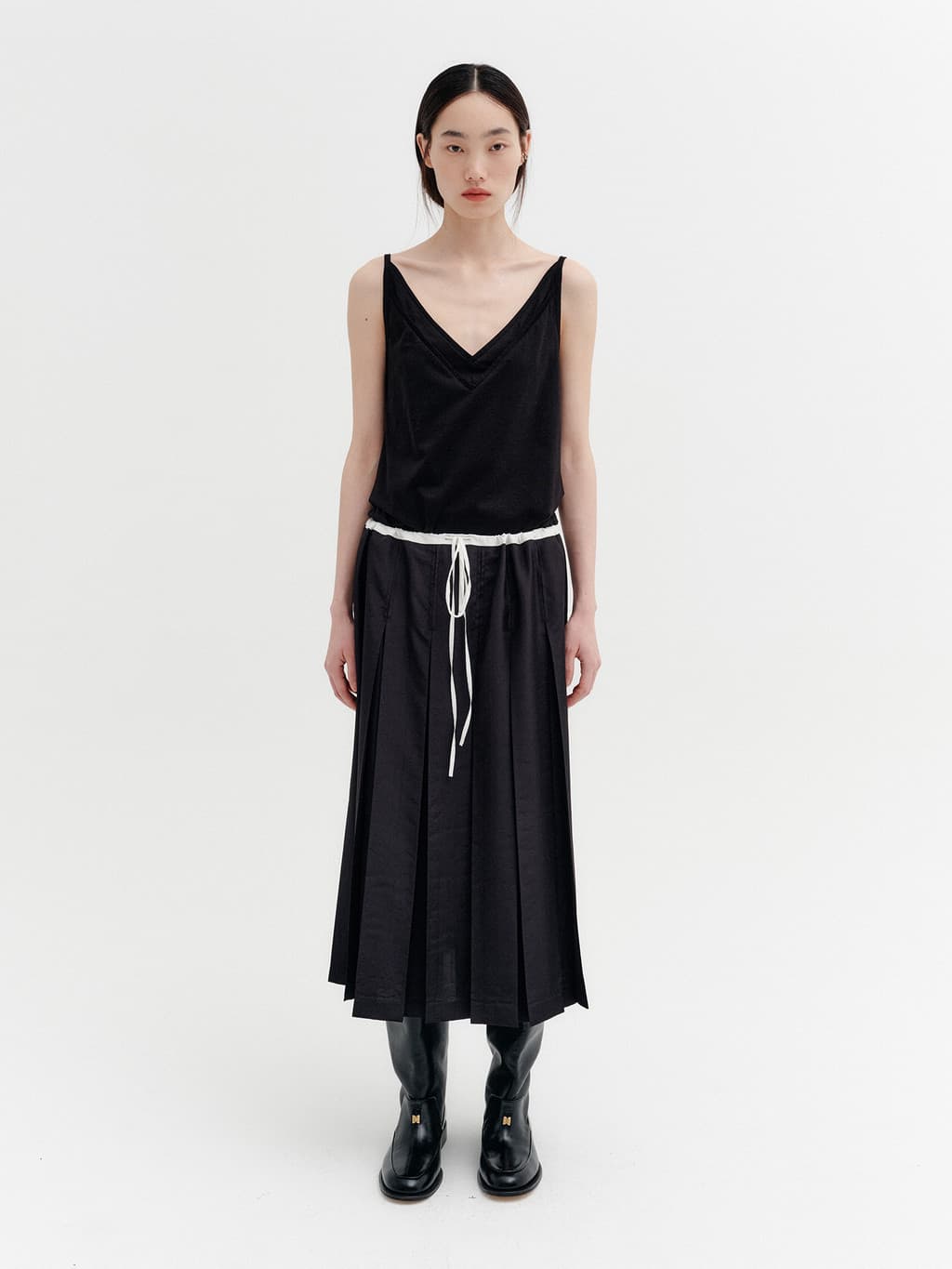 Double V-Neck Panel Sleeveless - Black — vue 4