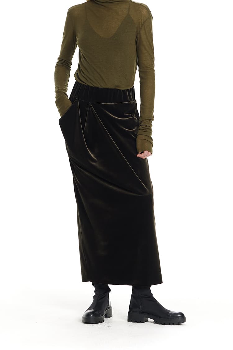 GDeL Asymmetric Pocket Velvet Skirt (Khaki) — vue 3
