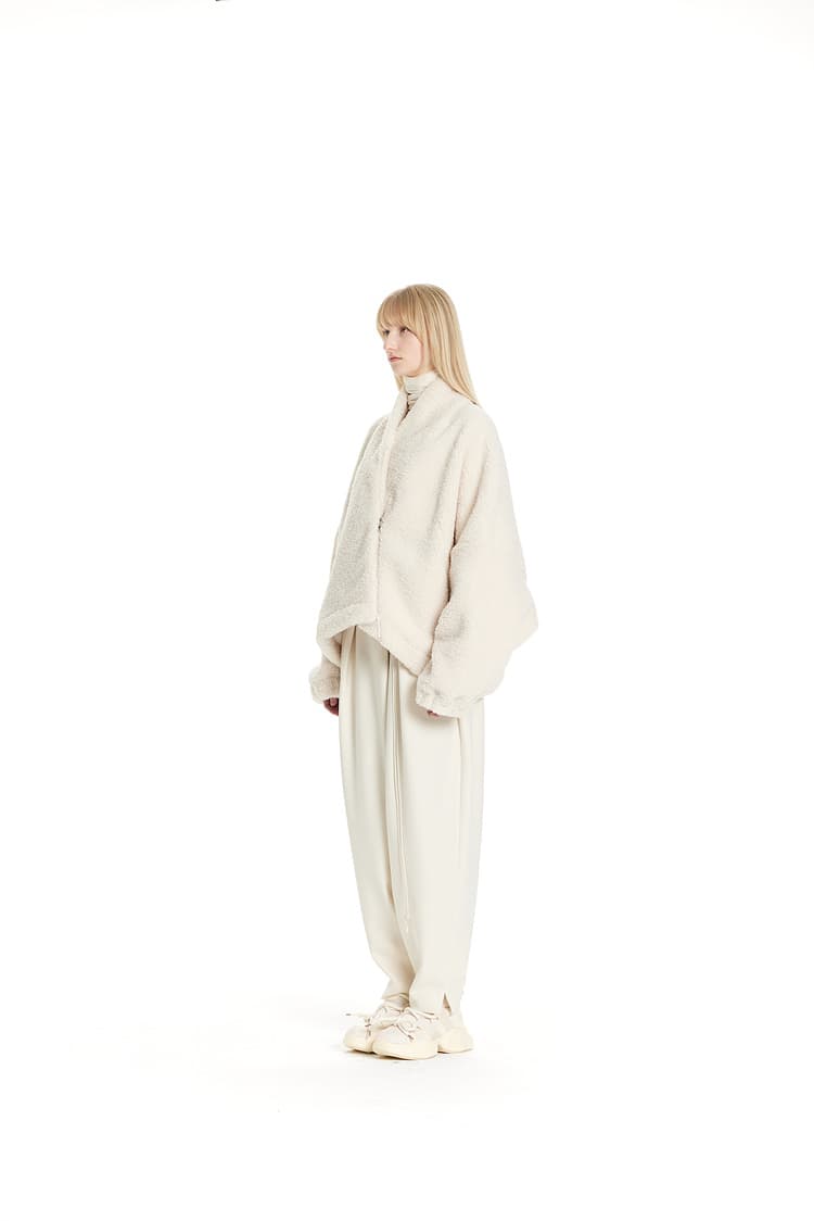 GDeL Mini Boucle Diagonal Zip-Up Cardigan (Cream) — vue 5