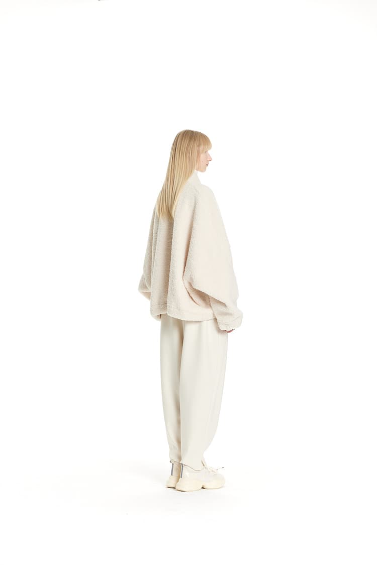 GDeL Mini Boucle Diagonal Zip-Up Cardigan (Cream) — vue 8