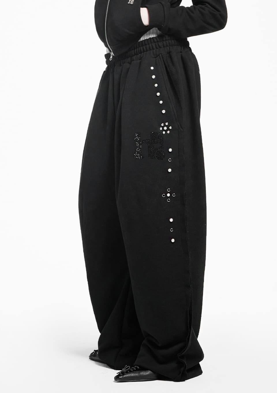 Simple One Tuck String Pants_BLACK