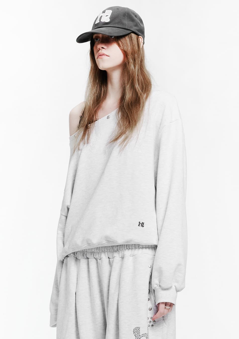 Holy Symbol Off-shoulder Sweatshirt_WHITE MELANGE