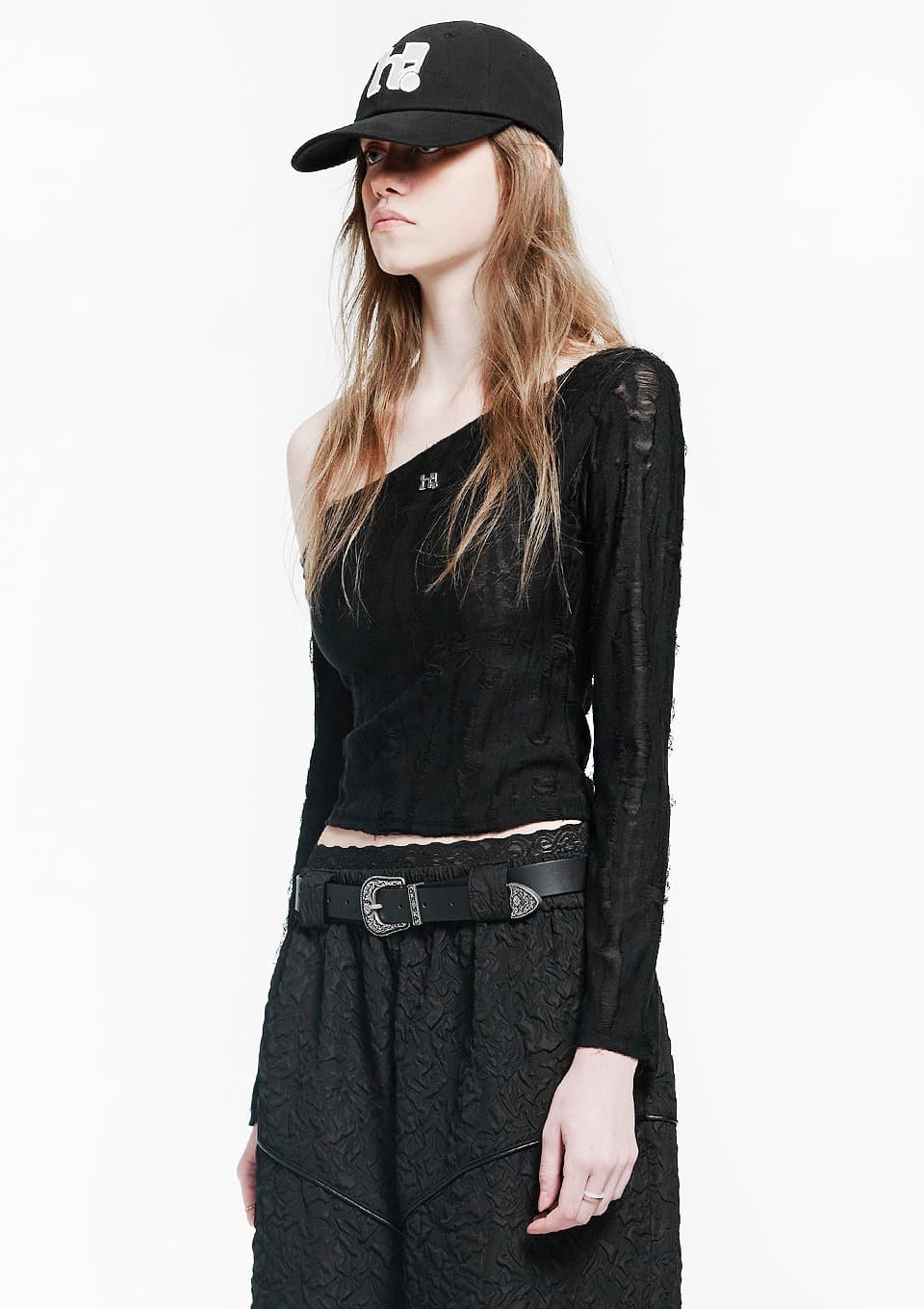 Holy Symbol Ripped Off-shoulder Top_BLACK