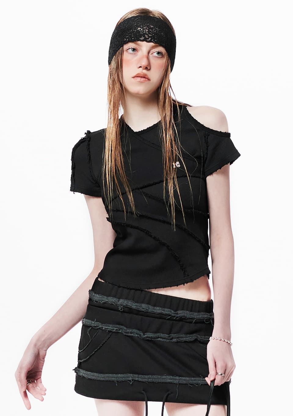 Layered Off-Shoulder Slim T-Shirt