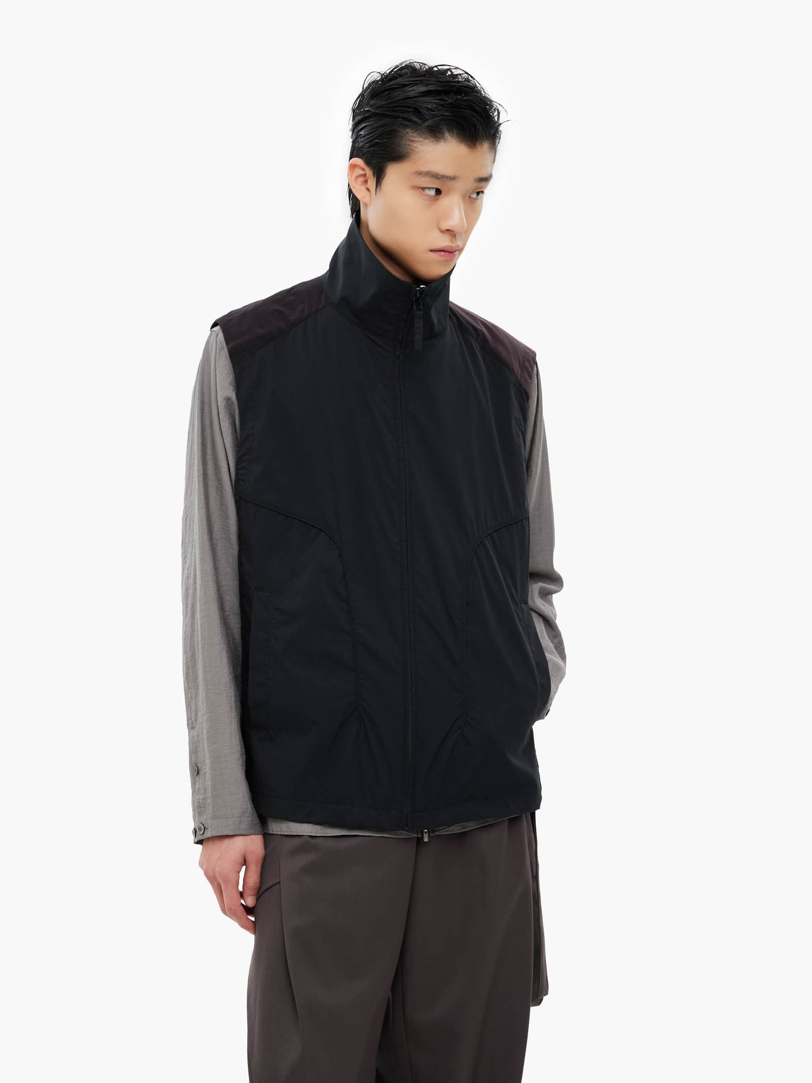 Sun-Bleached Work Vest - Black — vue 3