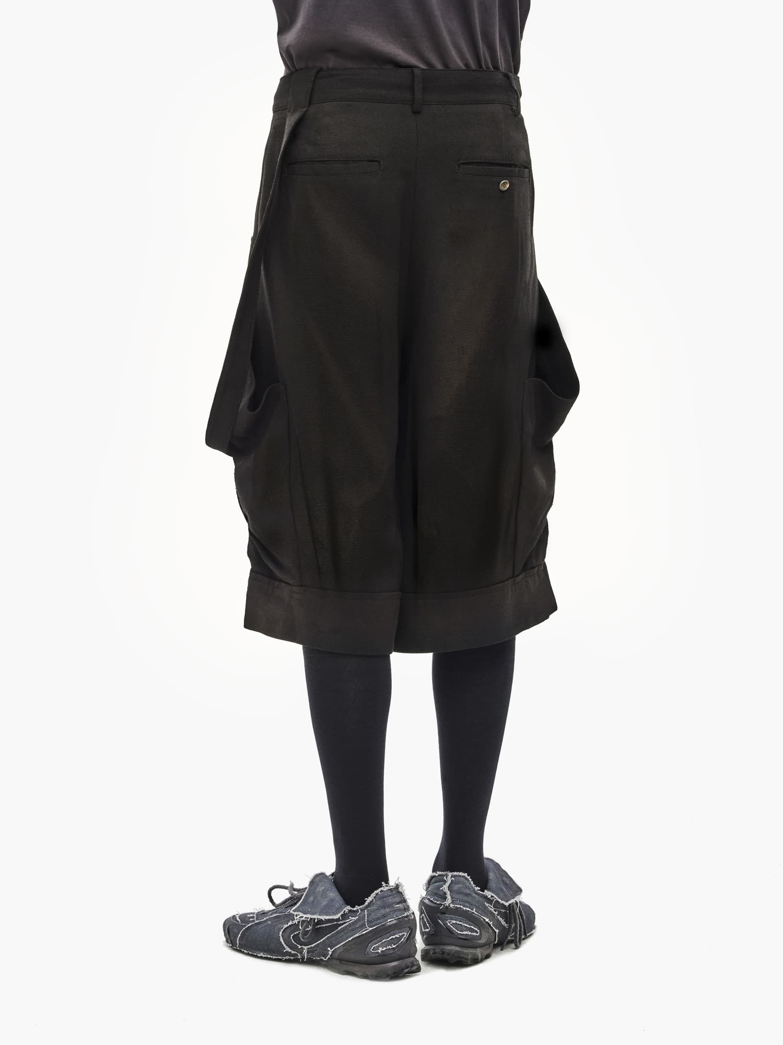 Sun-Bleached Layered Strap Half Trousers - Black — vue 5