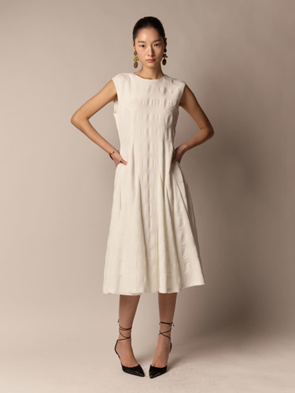 Archive Deadstock Collection (90s) - Eve Flare Dress — vue 3