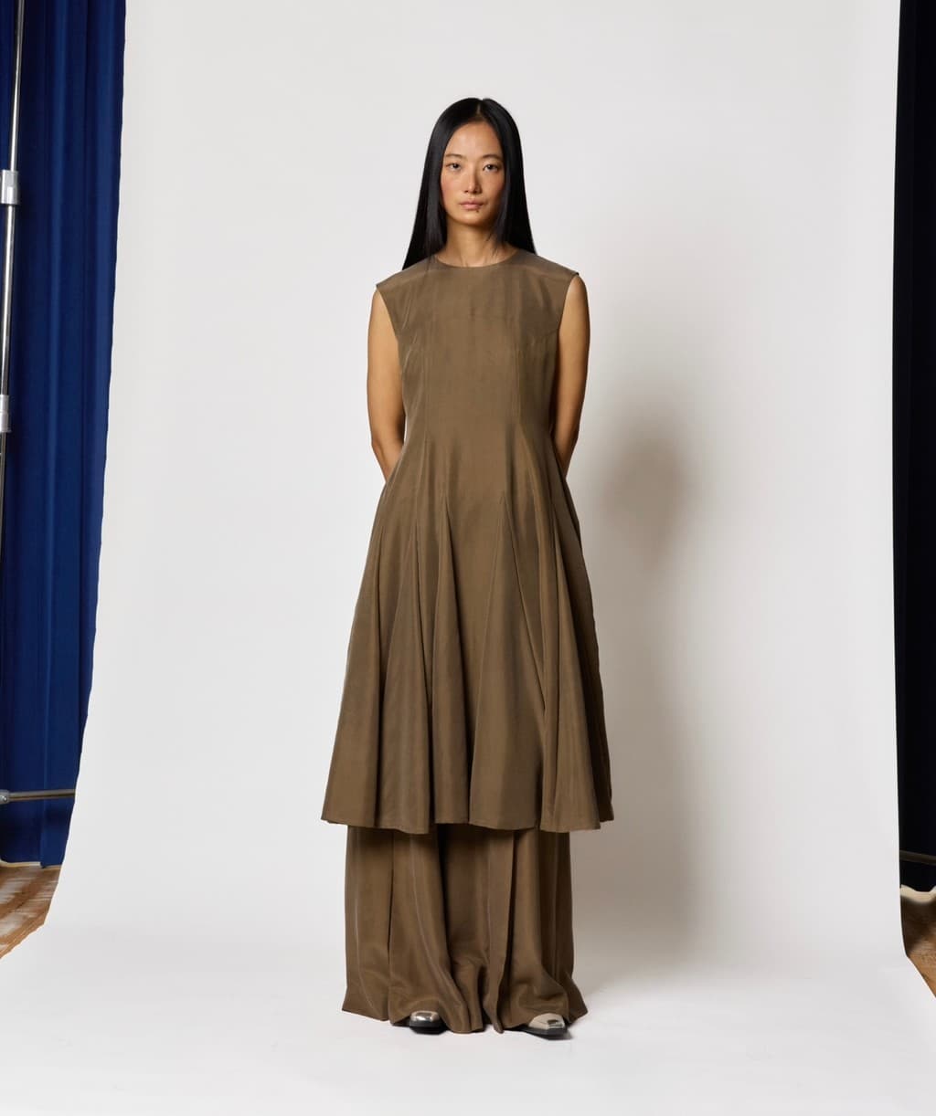Eve Flare Dress - Khaki — vue 1
