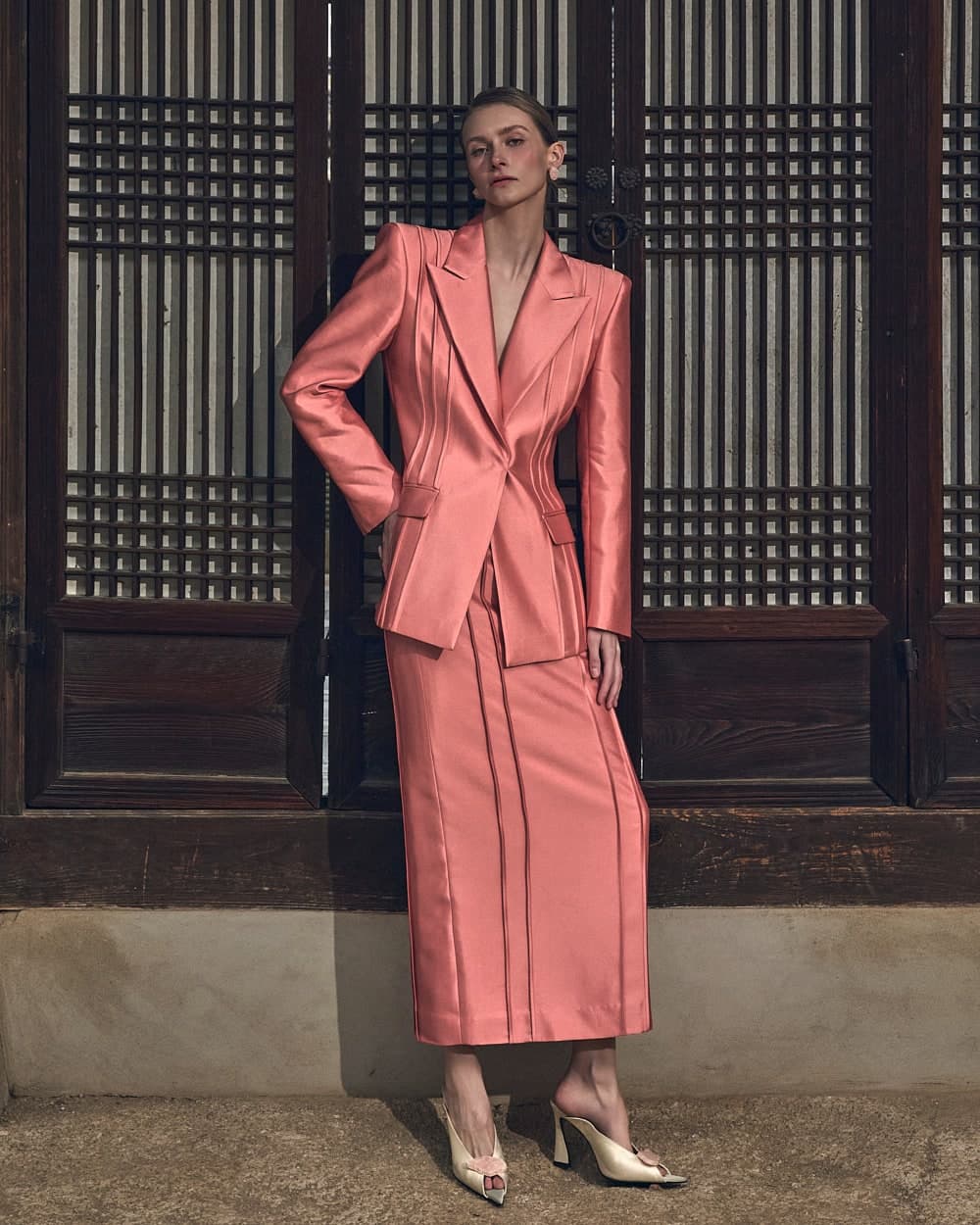 Ensemble veste et jupe en laine et soie — vue 11