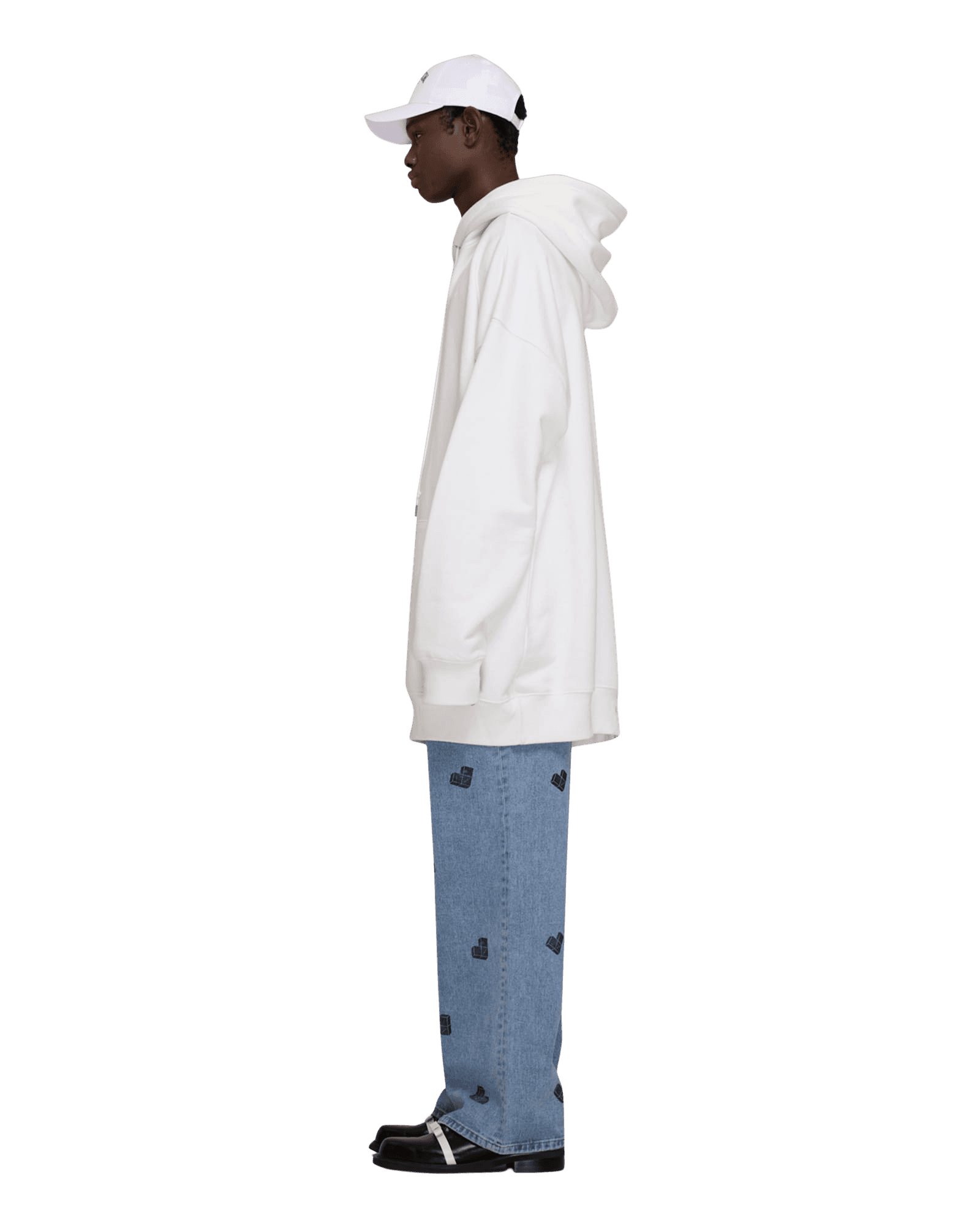 Heart Patch Oversized Hoodie (White) — vue 7