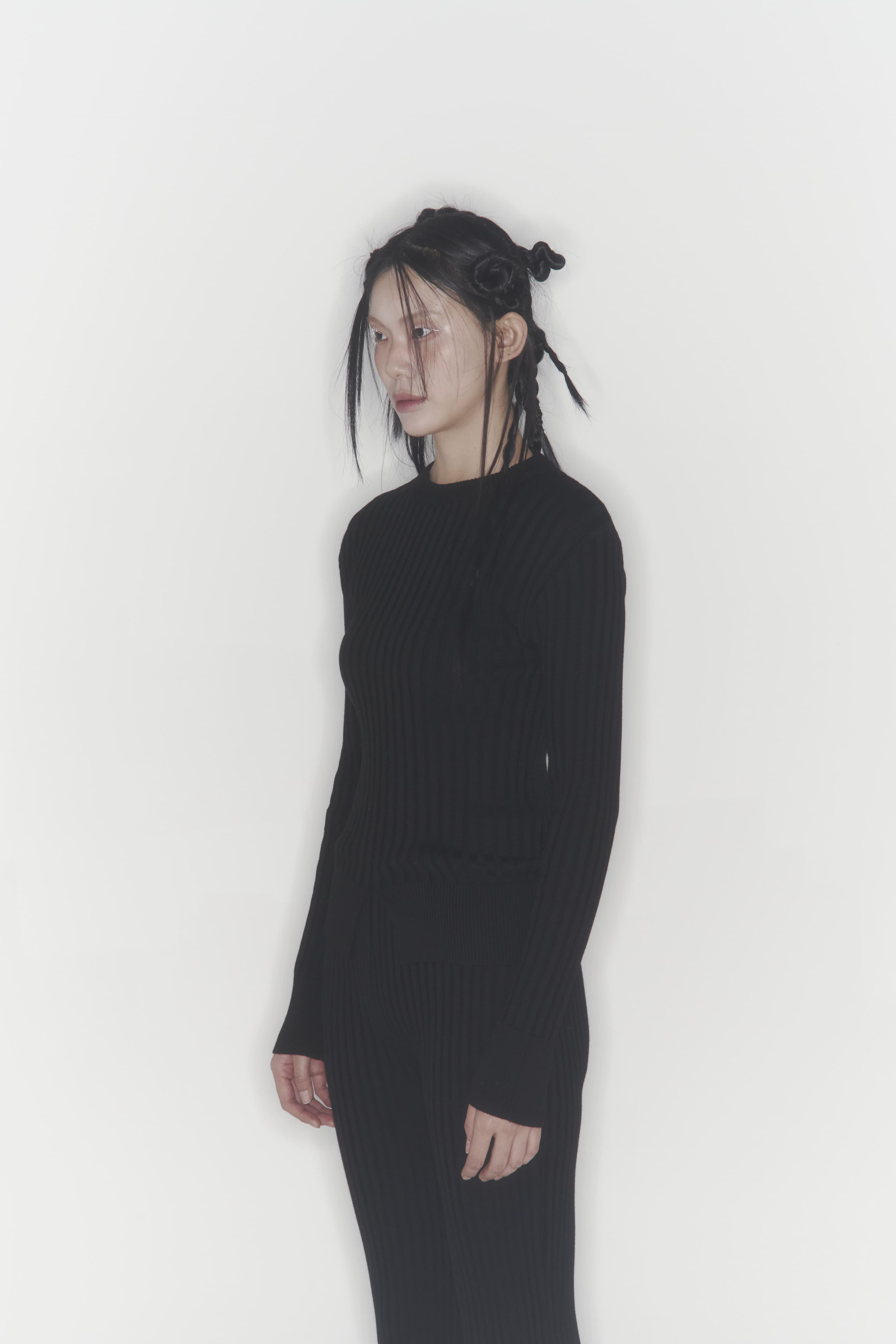 Ribbed Knit Sweater (Black) — vue 16