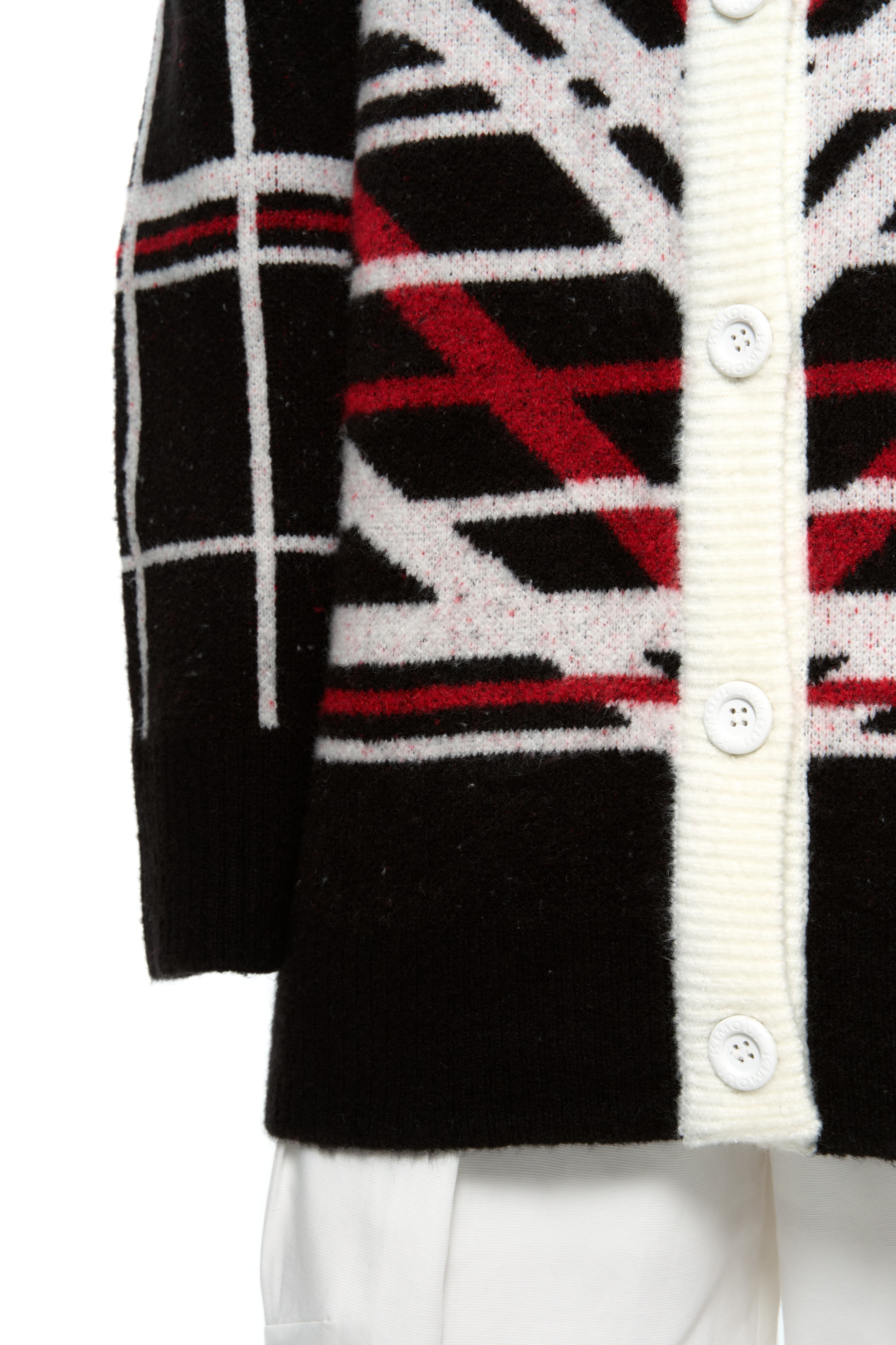 Heart Graphic Knit Cardigan (Red) — vue 14