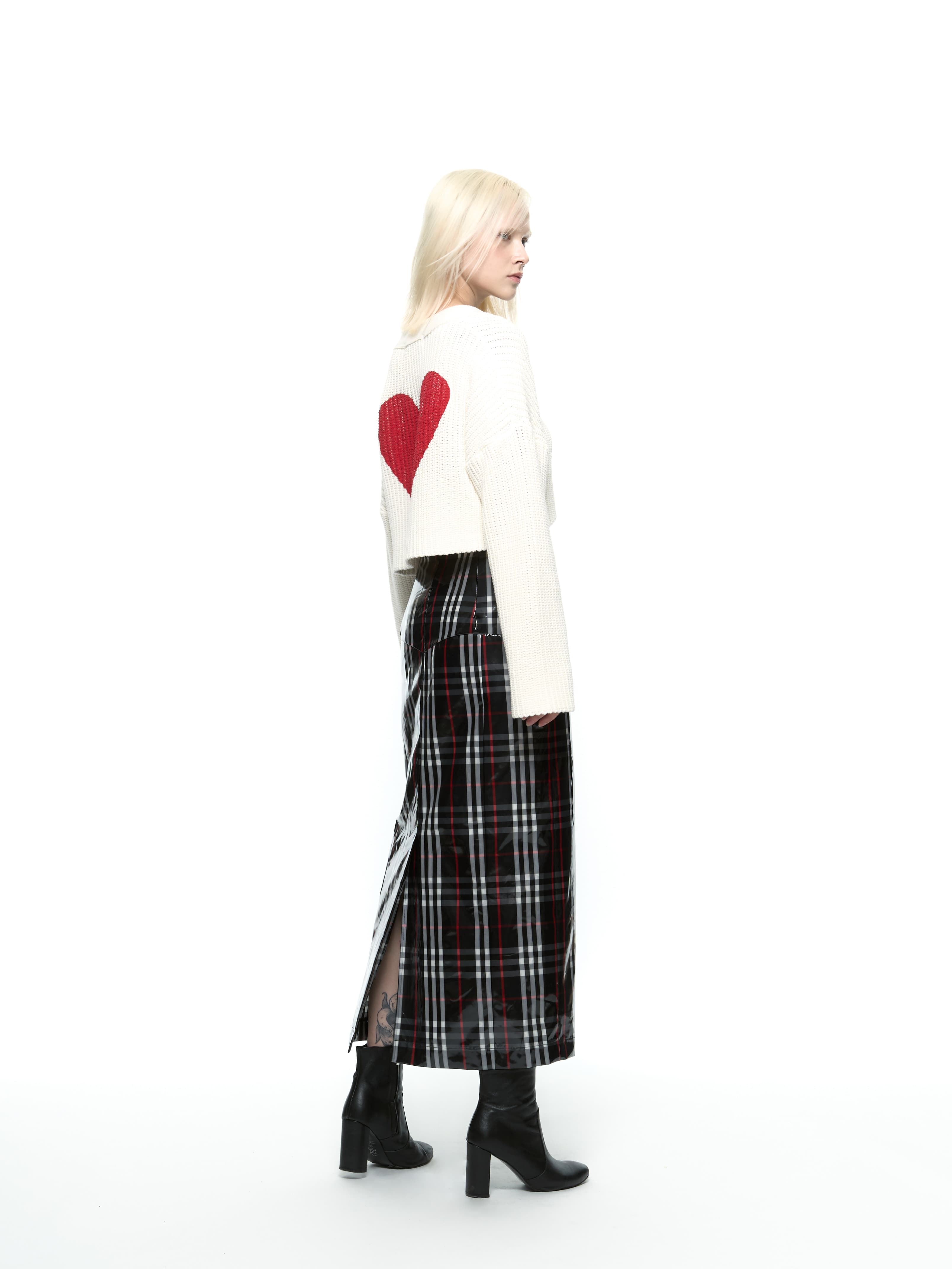 Heart Crop Cardigan (Red) — vue 12