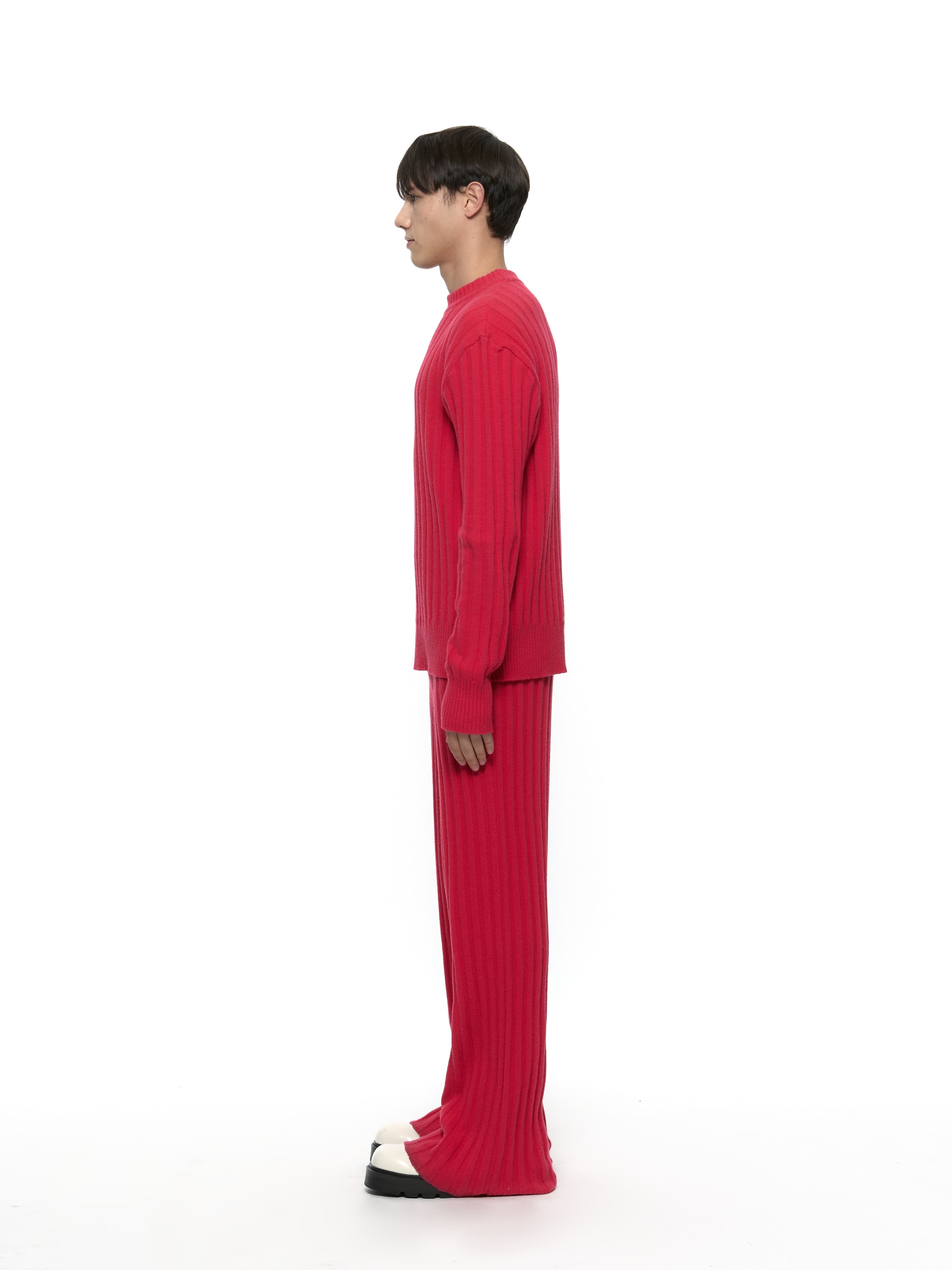 Merino Wool Sweater (Hot Pink) — vue 3