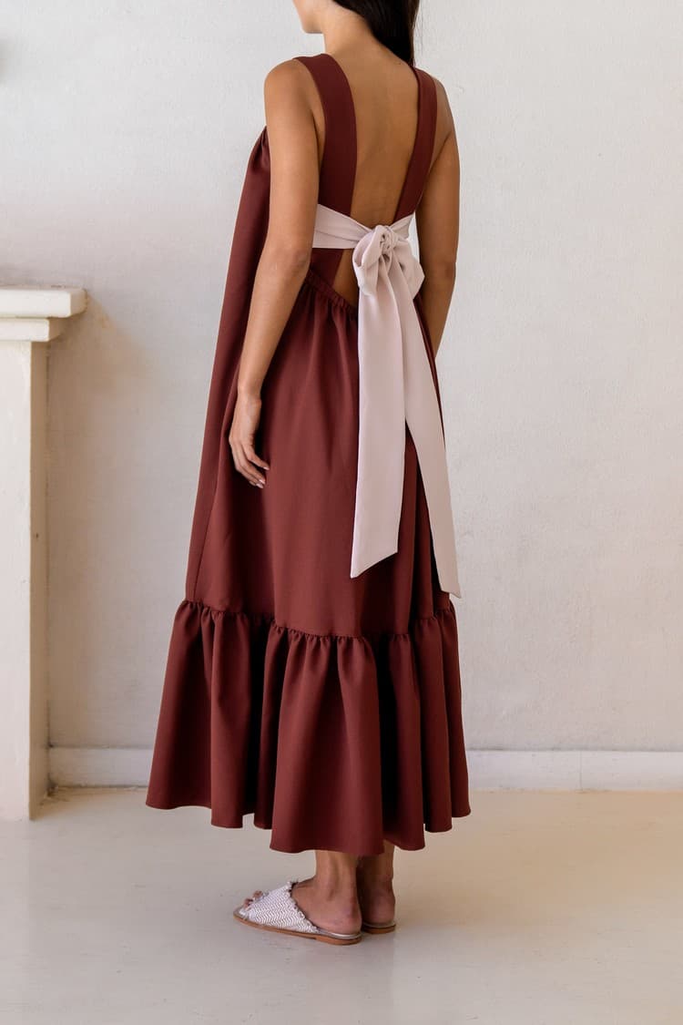 Daphne Brown Tie-back Maxi Dress — vue 5