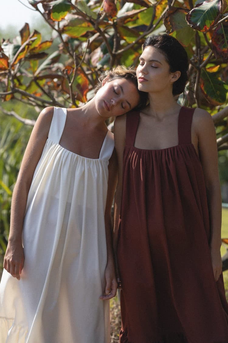 Daphne Brown Tie-back Maxi Dress — vue 9