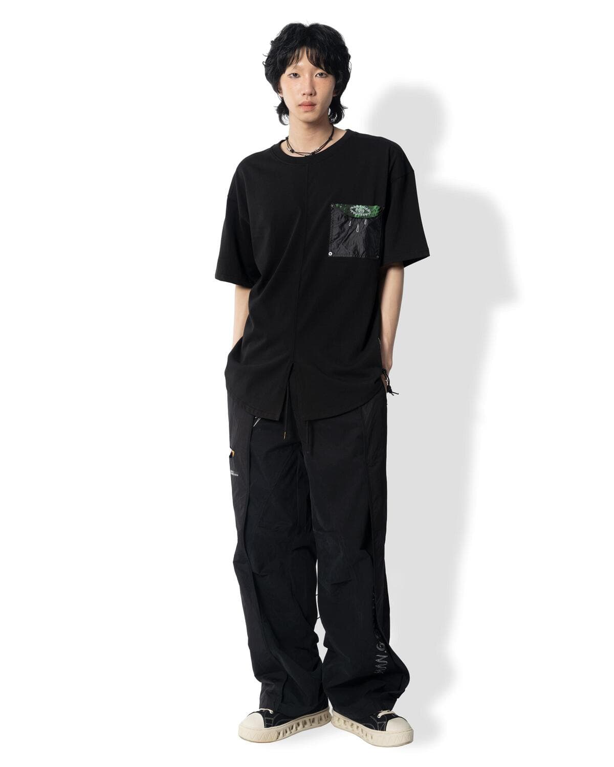 Folding Pocket Short-Sleeved T-shirt (Black) — vue 6