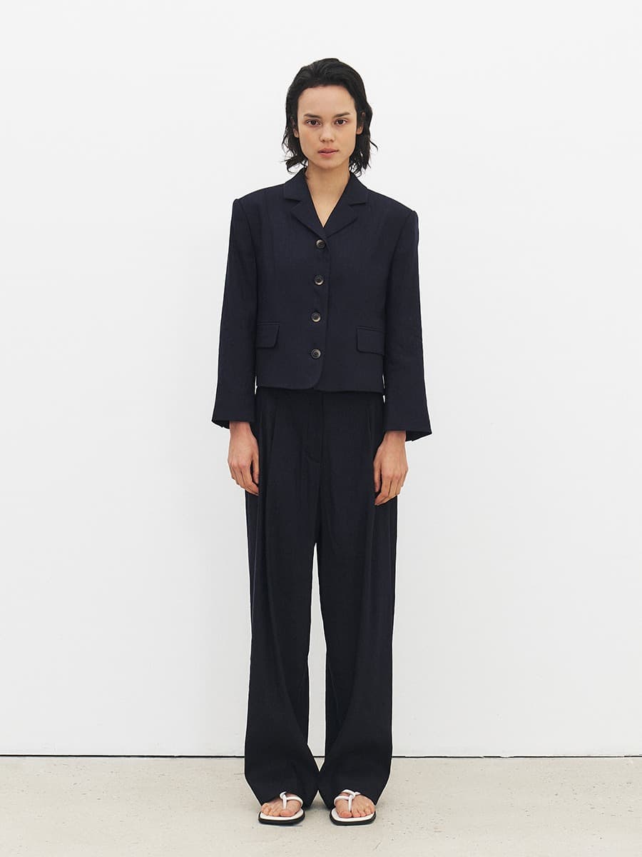 TFR LINEN TWO TUCK SEMI WIDE TROUSERS_NAVY