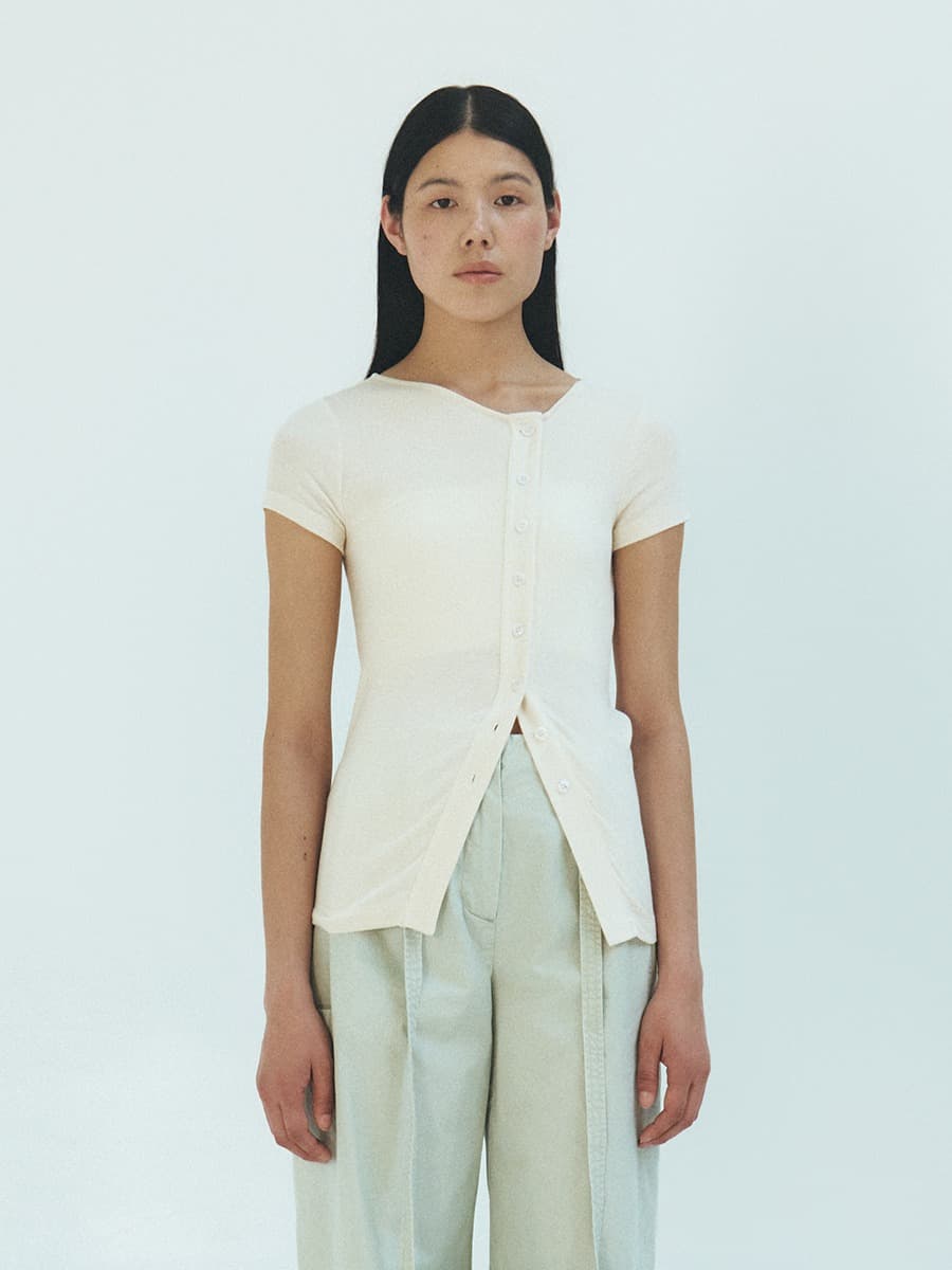 TFR BUTTON SLIM CARDIGAN TOP_CREAM
