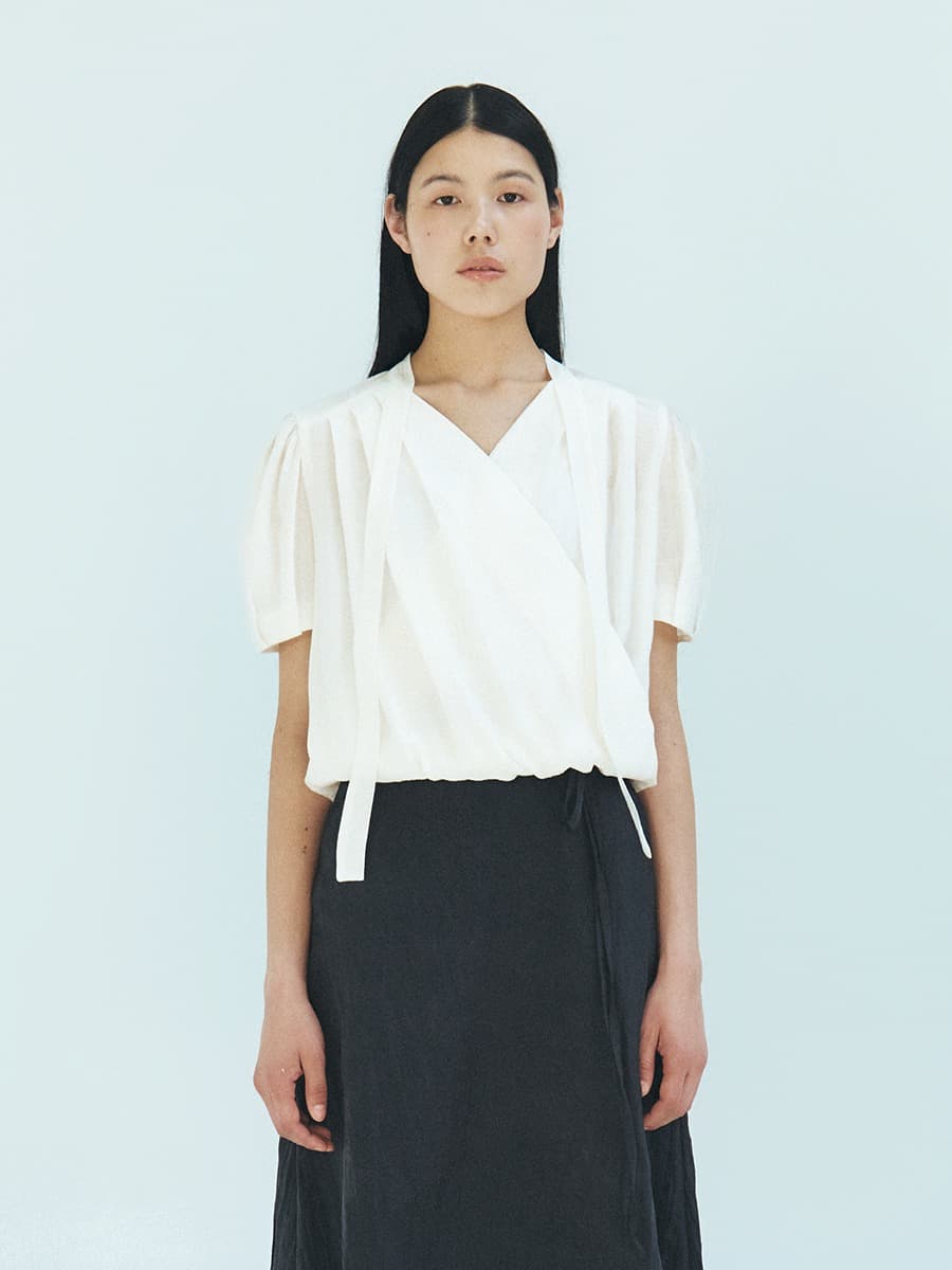 TFR CRINKLE WRAP SCARF BLOUSE_IVORY