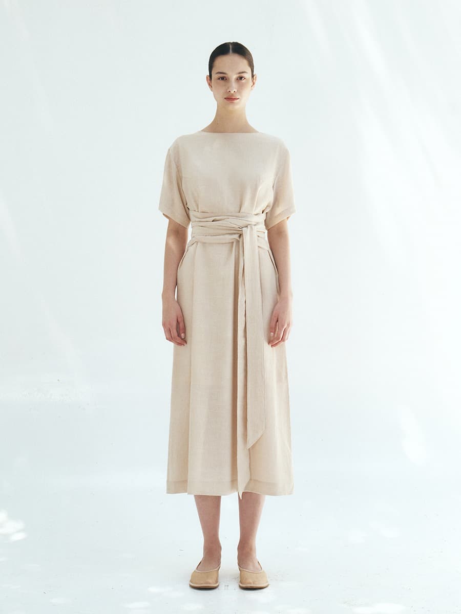 TFR SOLID WAIST TIE DRESS_BEIGE SOLID
