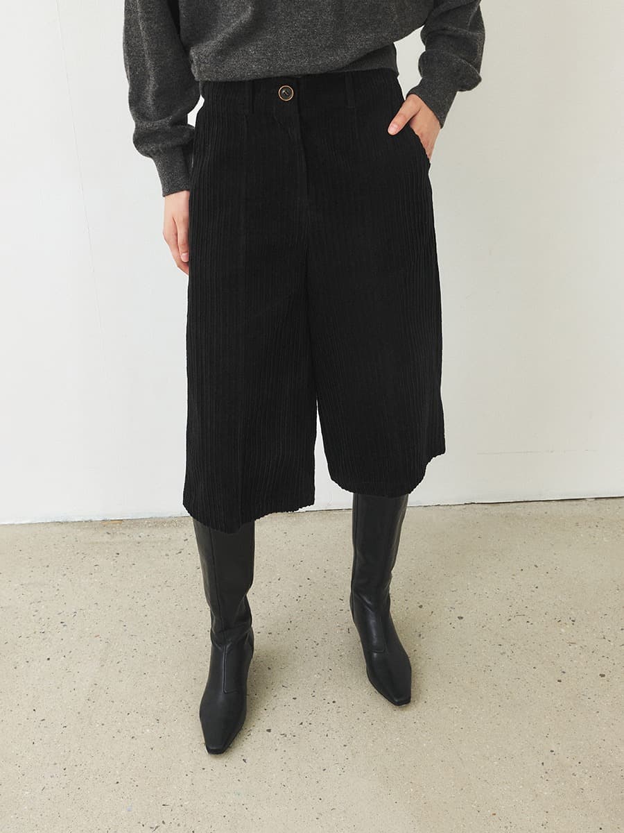 TFF CORDUROY BERMUDA PANTS_BLACK