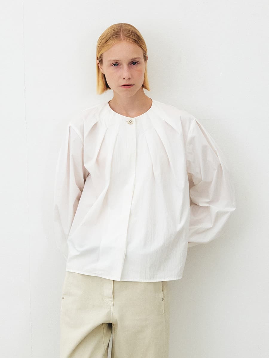 TFF ROUND NECK TUCK BLOUSE_IVORY