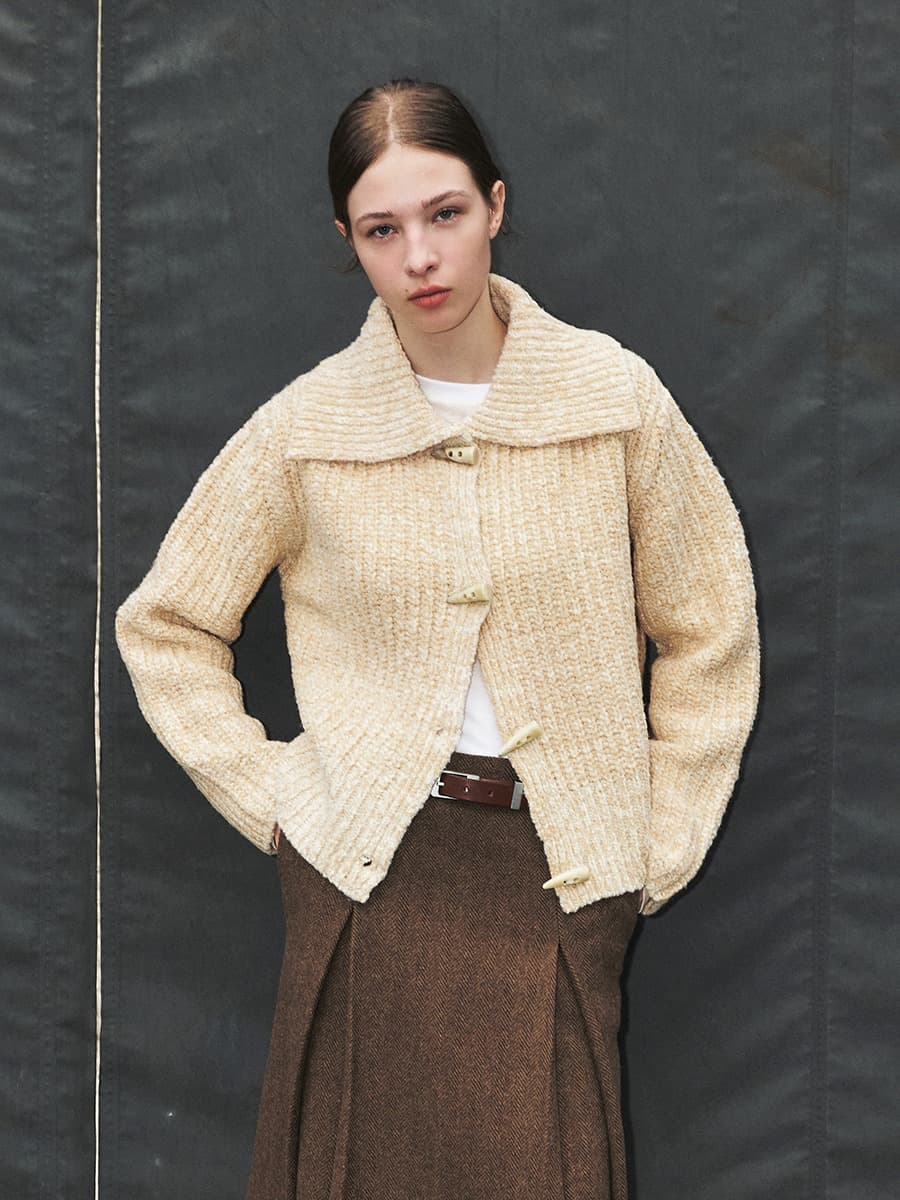TFF TOGGLE BUTTON BOUCLE KNIT CARDIGAN_BUTTER CREAM