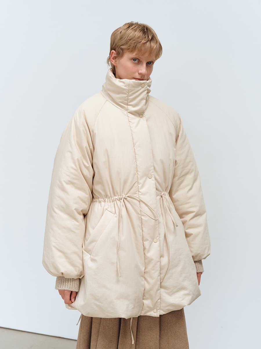 TFW HIGH NECK REVERSIBLE GOOSE DOWN_ I-BEIGE