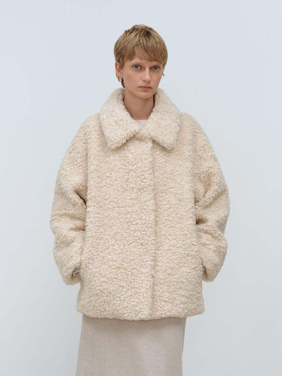 TFW COLLAR FLUFFY SHEARING JACKET_IVORY