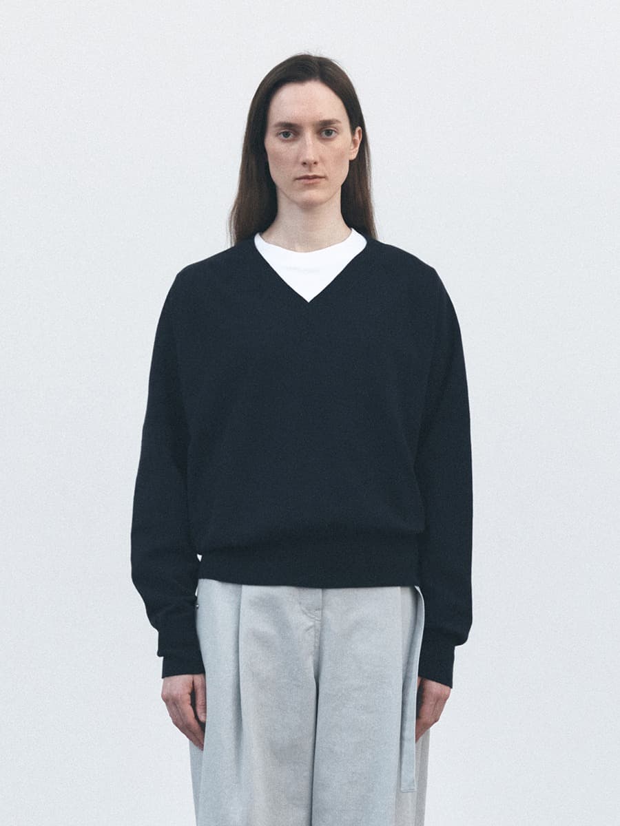 TVS V-NECK WHOLEGARMENT KNIT TOP_D-NAVY