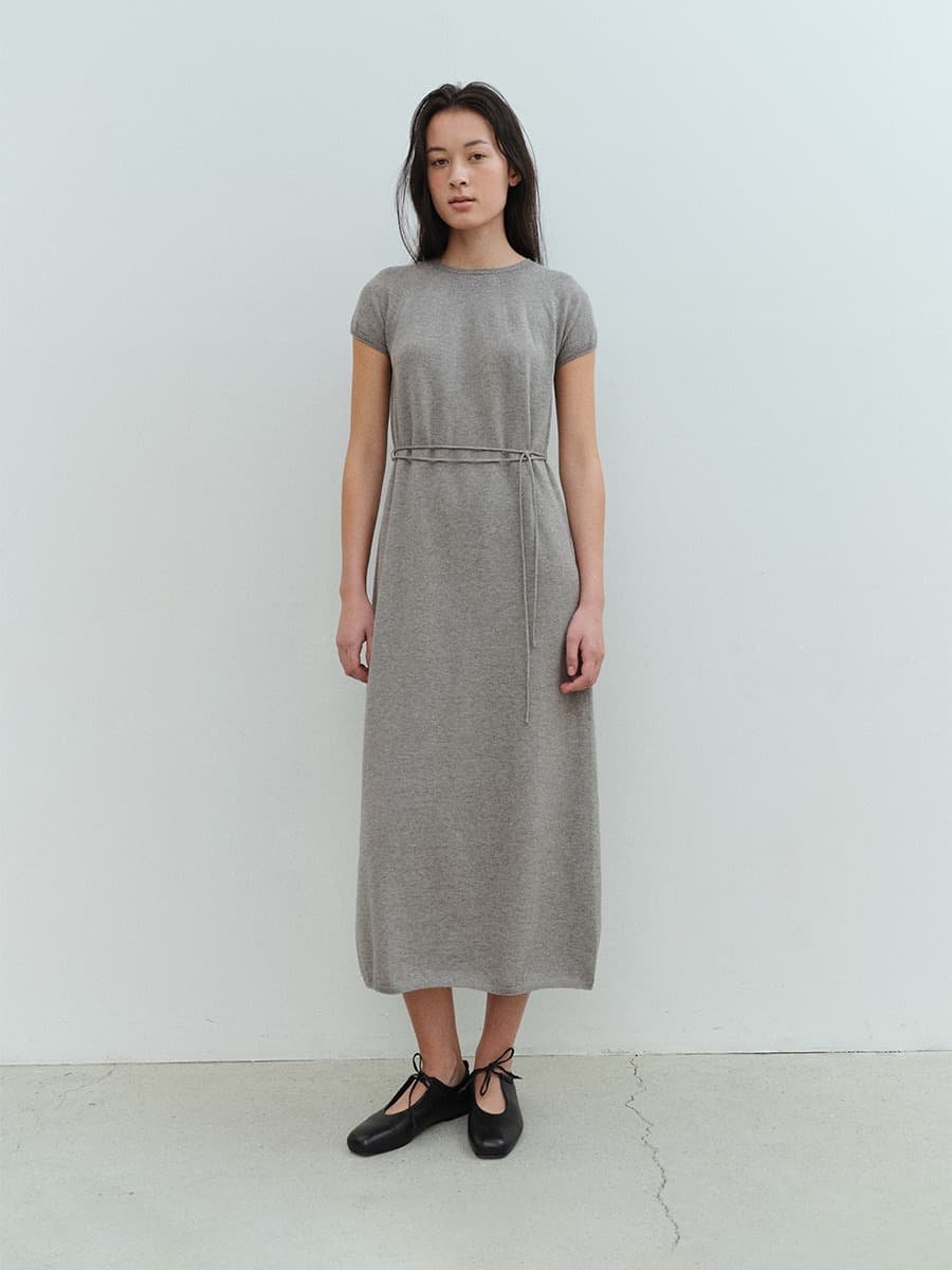 TVS CAP SLEEVE WHOLEGARMENT KNIT DRESS_GREY