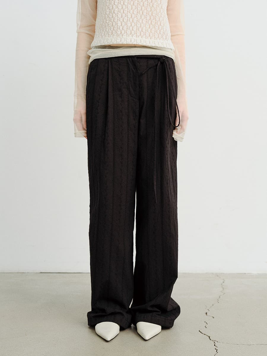 TVR EMBROIDERY ONE TUCK PANTS_BLACK