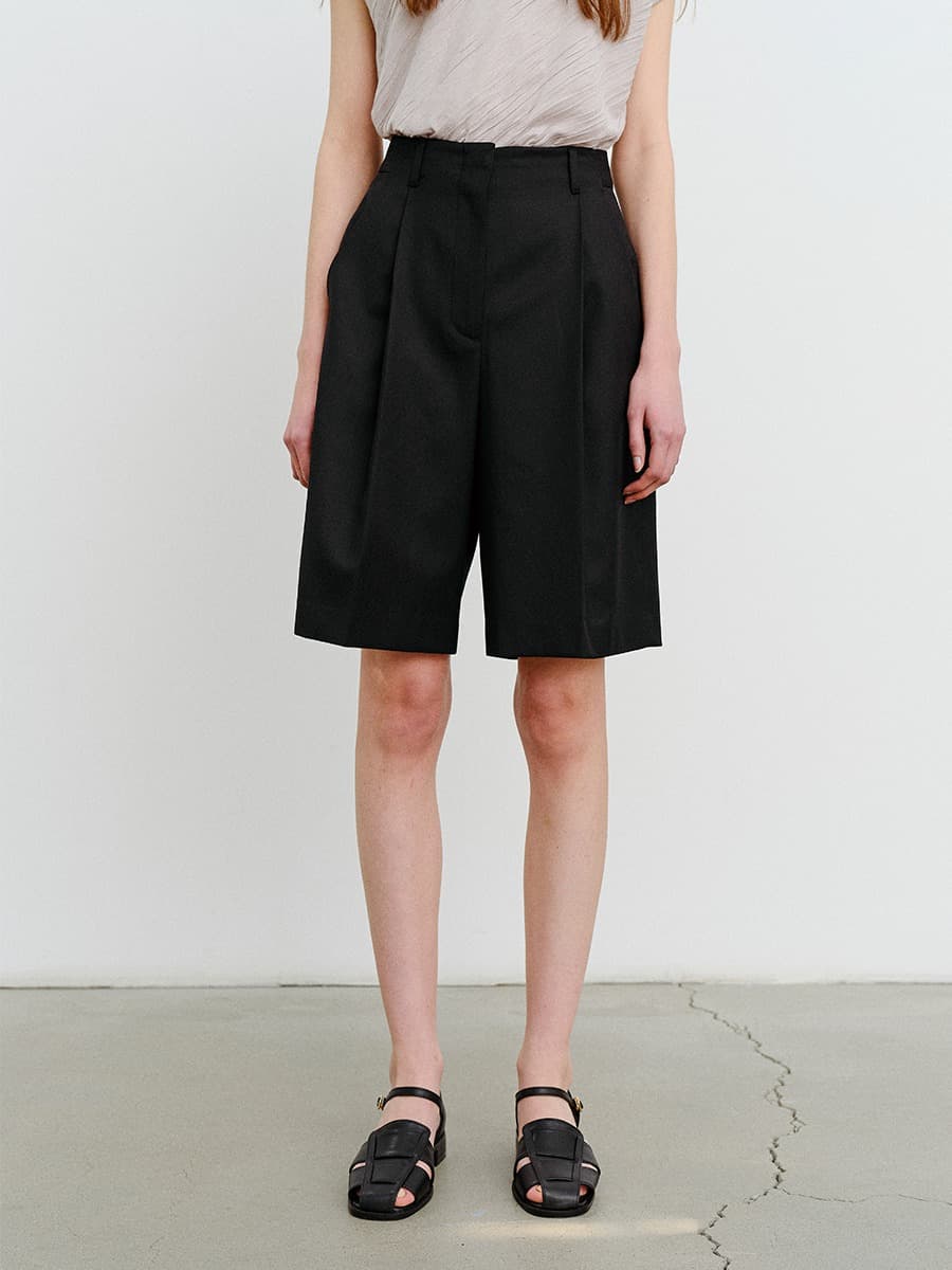 TVR WOOL ONE TUCK SHORTS PANTS_BLACK