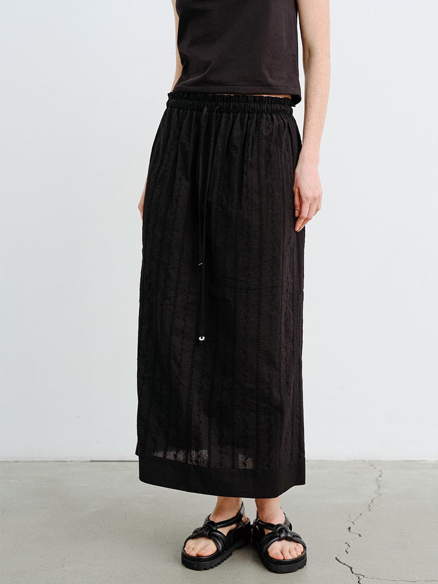 TVR EMBROIDERY BANDING SKIRT_BLACK
