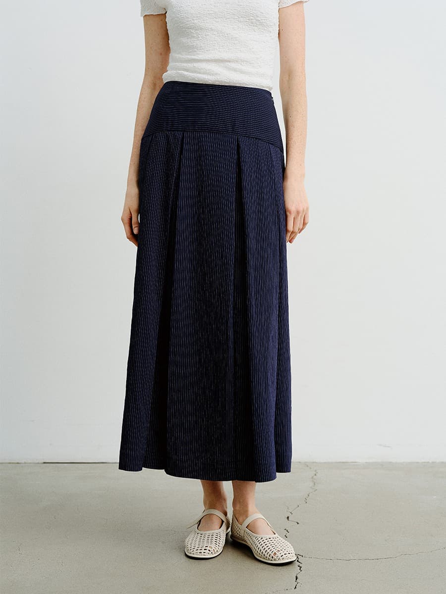 TVR STRIPE PLEATS SKIRT_NAVY