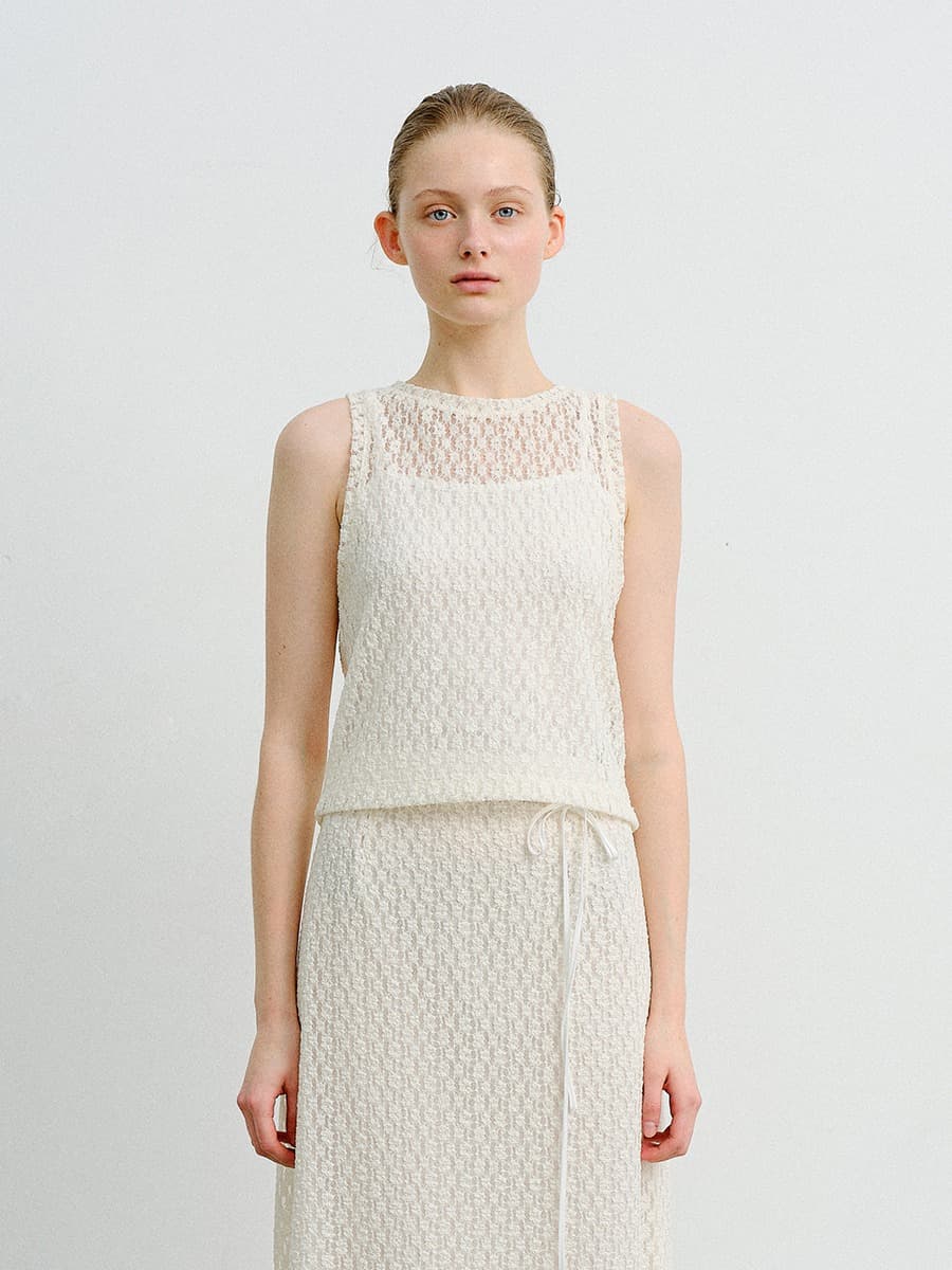 TVR LACE SLEEVELESS TOP_IVORY