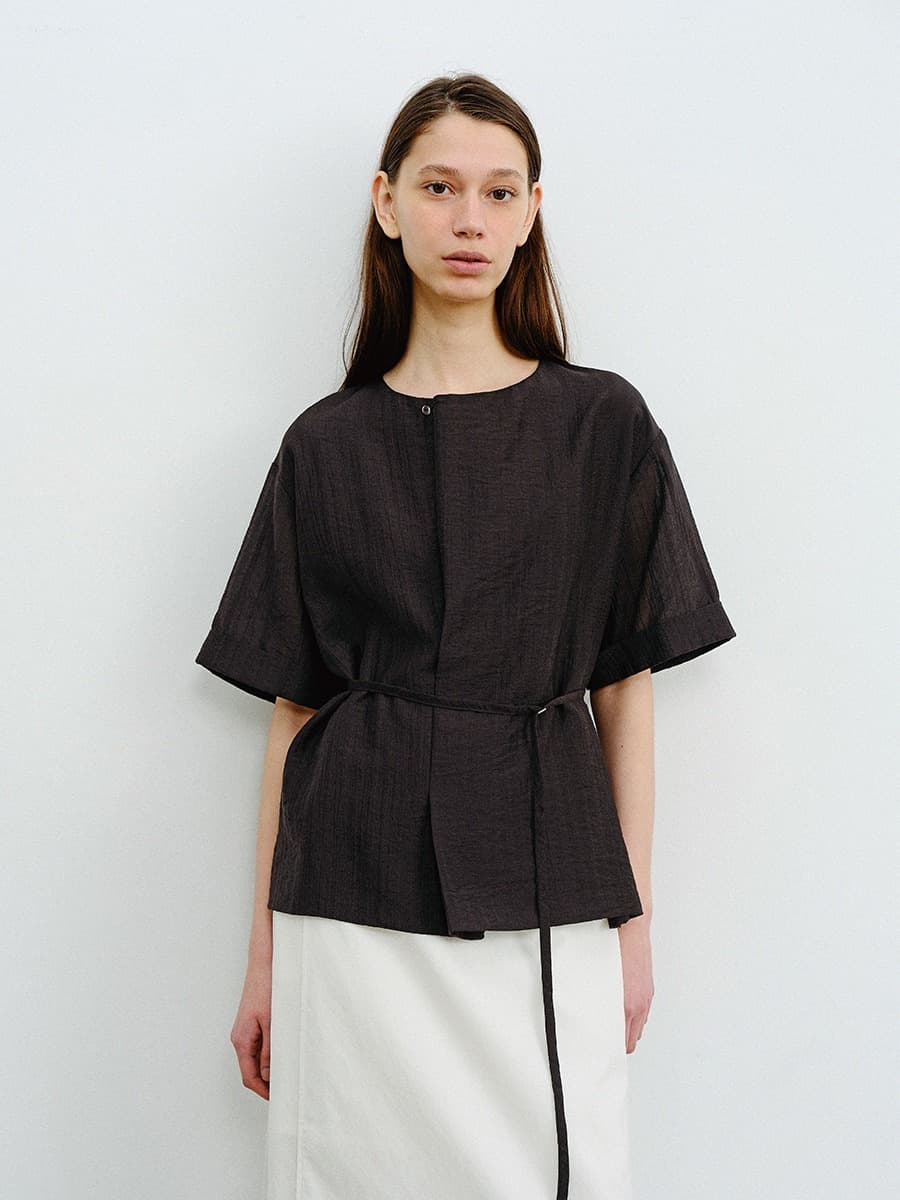 TVR DRAPED NECK BLOUSE_BLACK