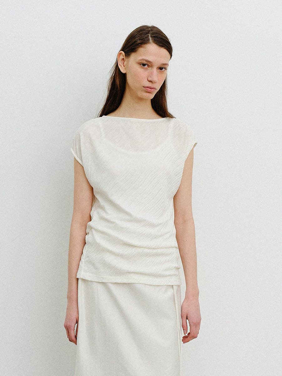 TVR ASYMMETRIC PLEATS TOP_IVORY