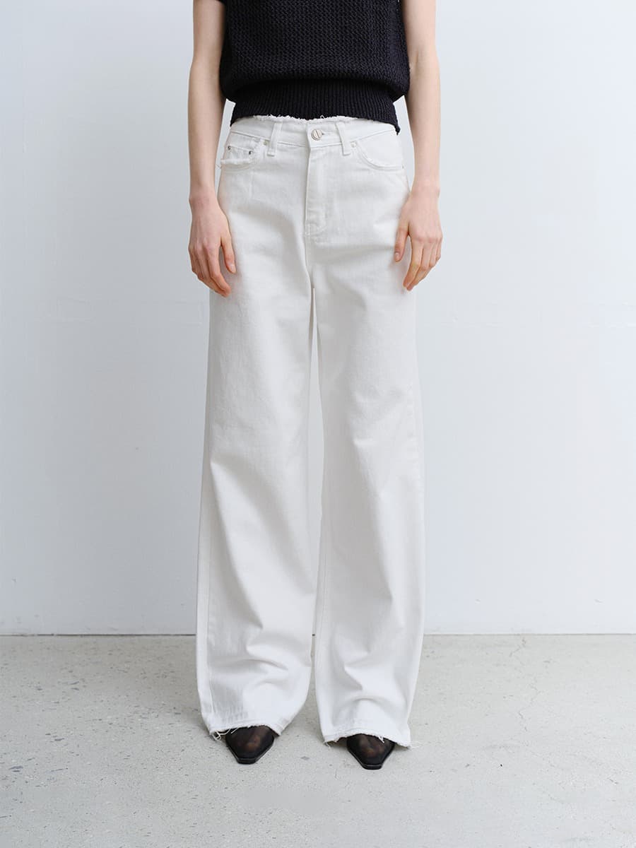TVR FRINGE LOOSE FIT DENIM_WHITE