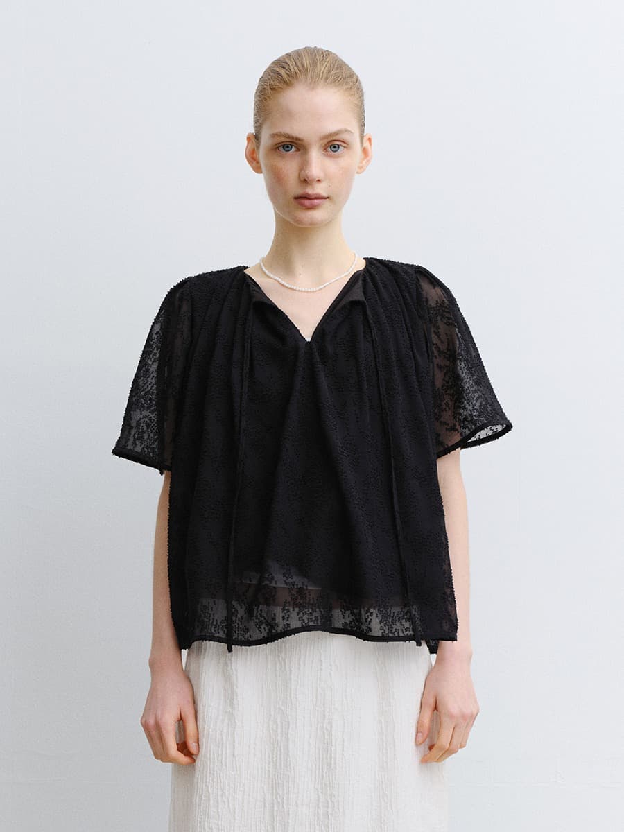 TVR JACQUARD SEE THROUGH BLOUSE_BLACK