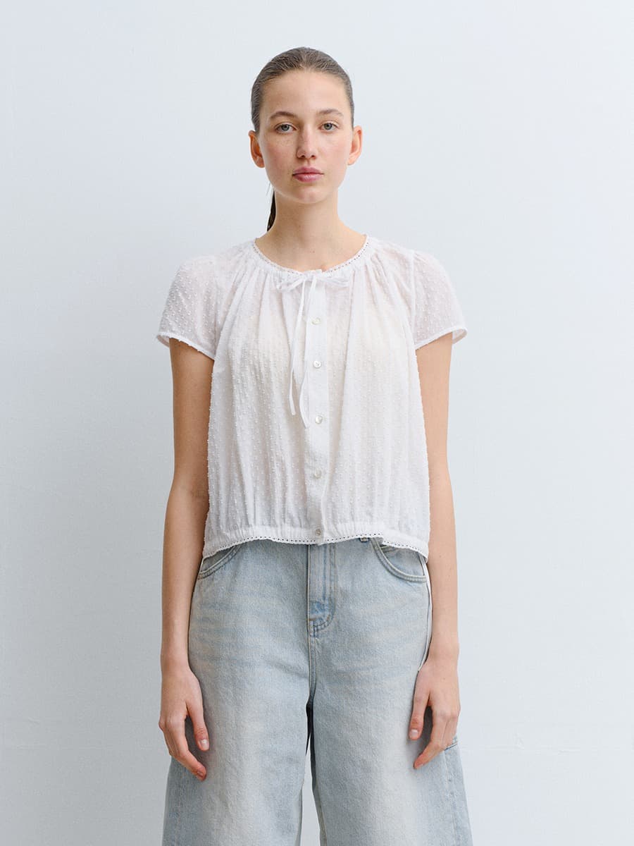 TVR DOT EMBROIDERY SHIRRING BLOUSE_WHITE