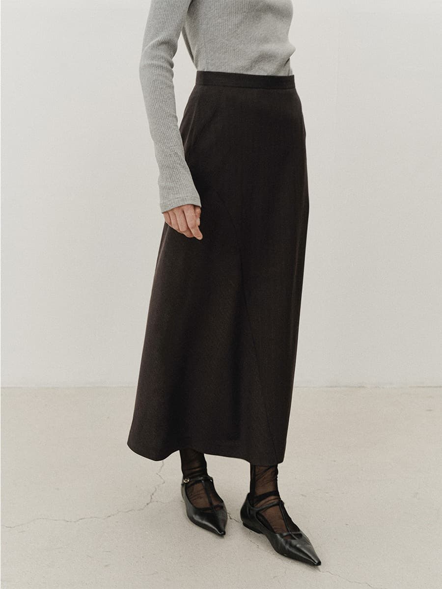 TVF CURVED LINE STRIPE SKIRT_CHARCOAL