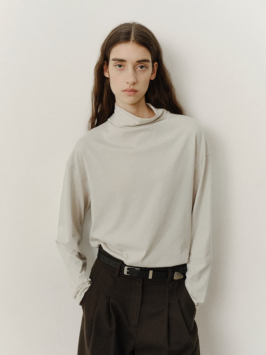 TVF LOOSE TURTLENECK TOP_OATMEAL