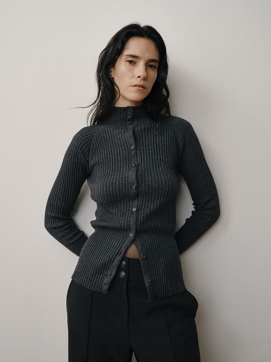 TVW COTTON CASHMERE TURTLE KNIT CARDIGAN_CHARCOAL