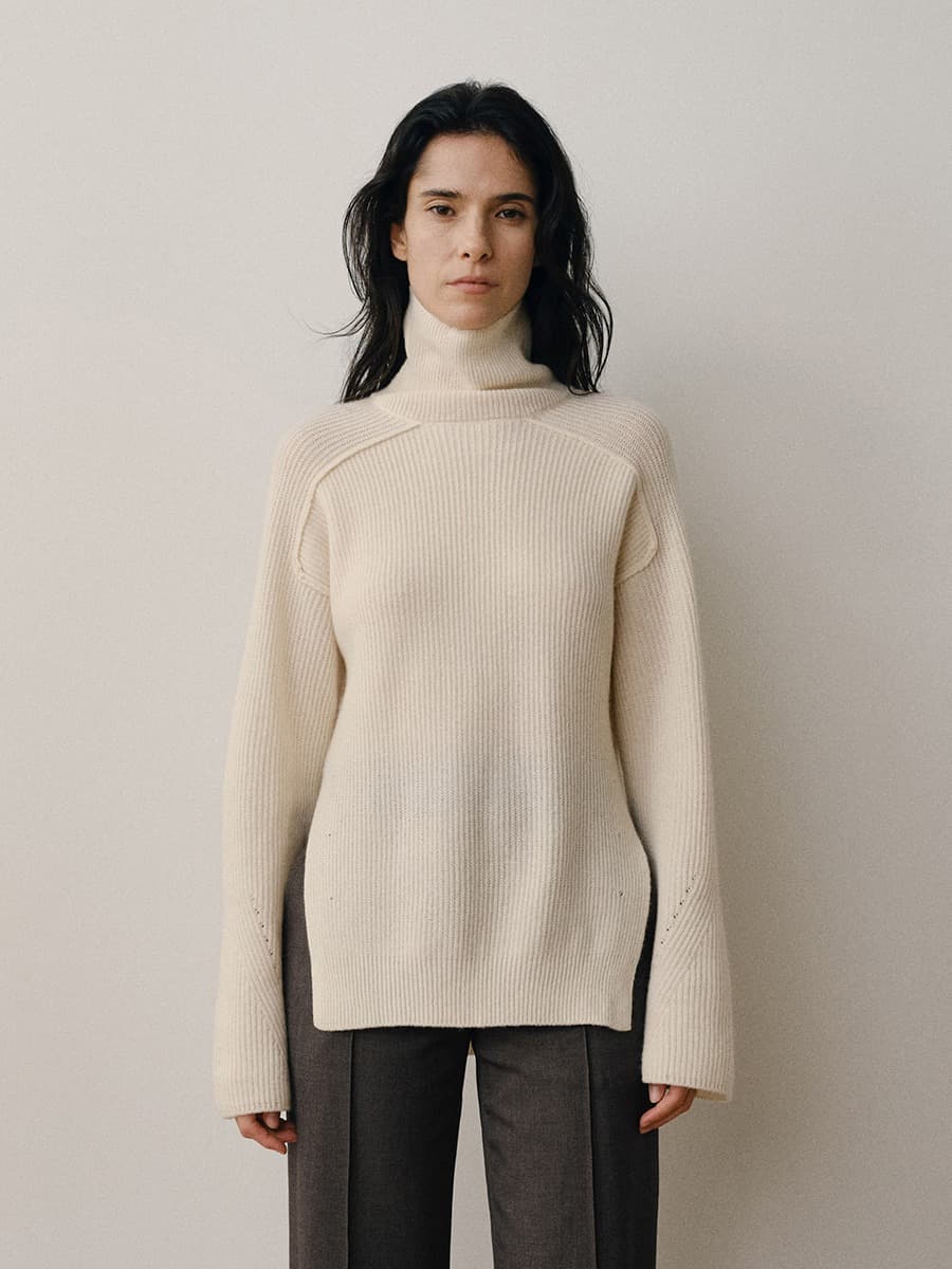 TVF MERINO WOOL TURTLENECK TOP_IVORY