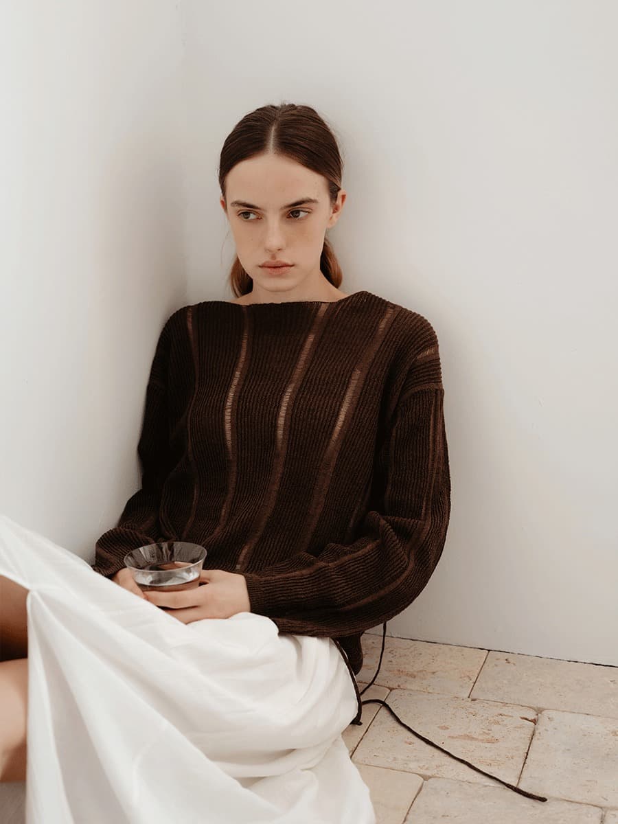 TIR LOOSE FIT PAPER BOAT NECK KNIT_BROWN