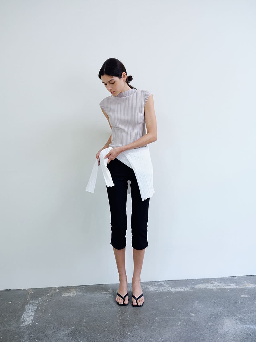 TIR PLEATED KNIT TOP_GREY — vue 3