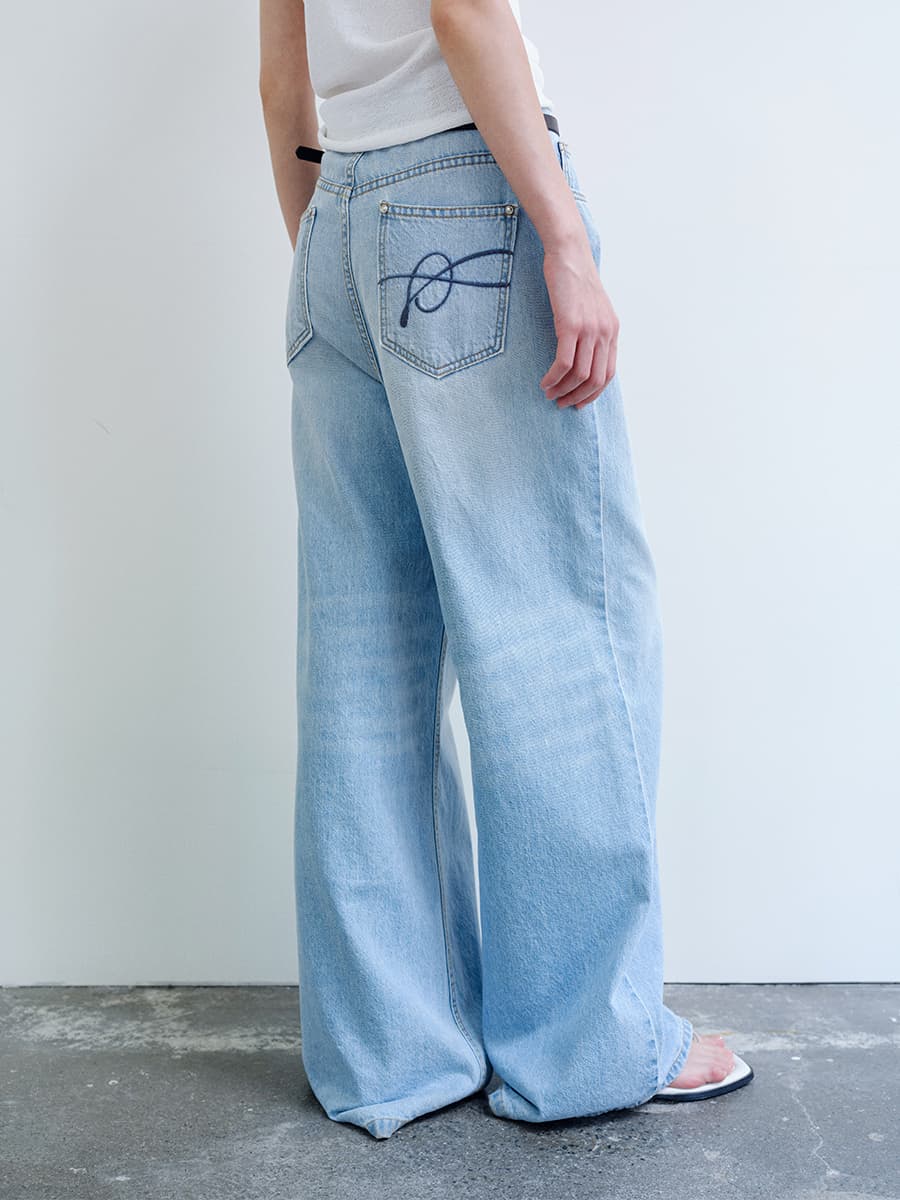 TIR BELTED LOOSE FIT DENIM_LIGHT BLUE — vue 6