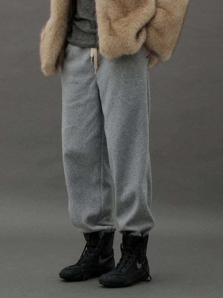 CLOUD JOGGER PANTS - GRAY